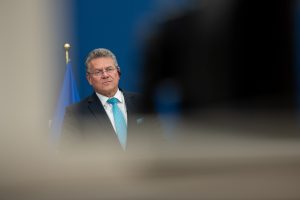 El Comisario europeo de Comercio, convencido de que la UE tendrá que aceptar algunos aranceles de Trump
