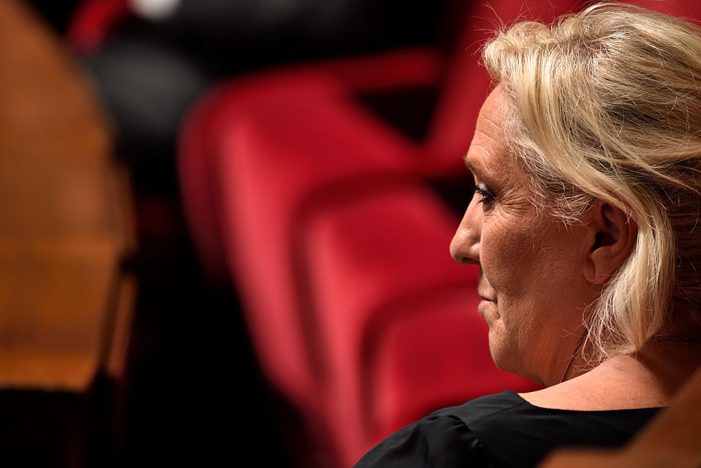 La presidenta del grupo Rassemblement National (RN), Marine Le Pen, en la Asamblea Nacional francesa, el 1 de julio de 2025.
