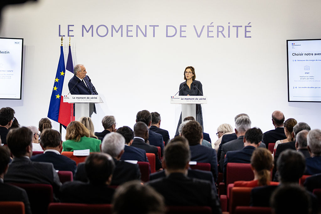 Amélie de Montchalin, ministra francesa adjunta al ministro de Economía, Finanzas y Soberanía Industrial y Digital, en rueda de prensa en París, el 16 de julio de 2025.