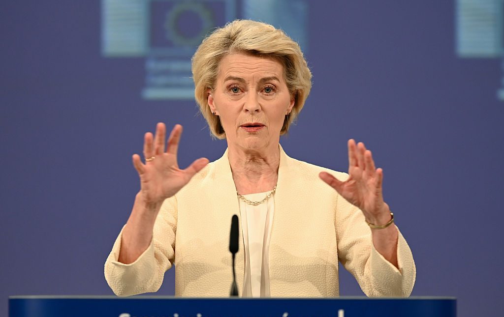 La presidenta de la Comisión Europea, Ursula von der Leyen, ofrece una rueda de prensa en Bruselas.