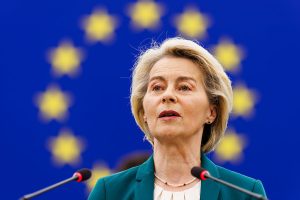 Von der Leyen supera con comodidad la moción de censura presentada por la extrema derecha