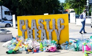 El estancamiento de las negociaciones en Ginebra amenaza el combate mundial contra la contaminación por plásticos