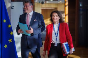 Eurodiputados cargan contra Bruselas por presuntamente frenar una multa contra Google