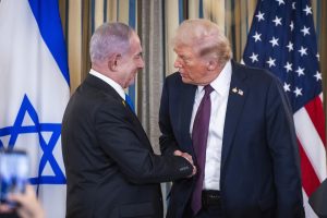 España acoge con satisfacción la propuesta de plan de paz de Trump para acabar con la guerra en Gaza