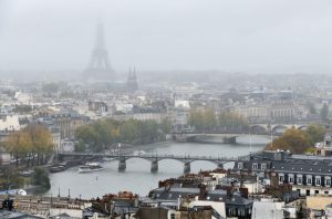 ¿Por qué la crisis política francesa no es (todavía) una crisis económica?