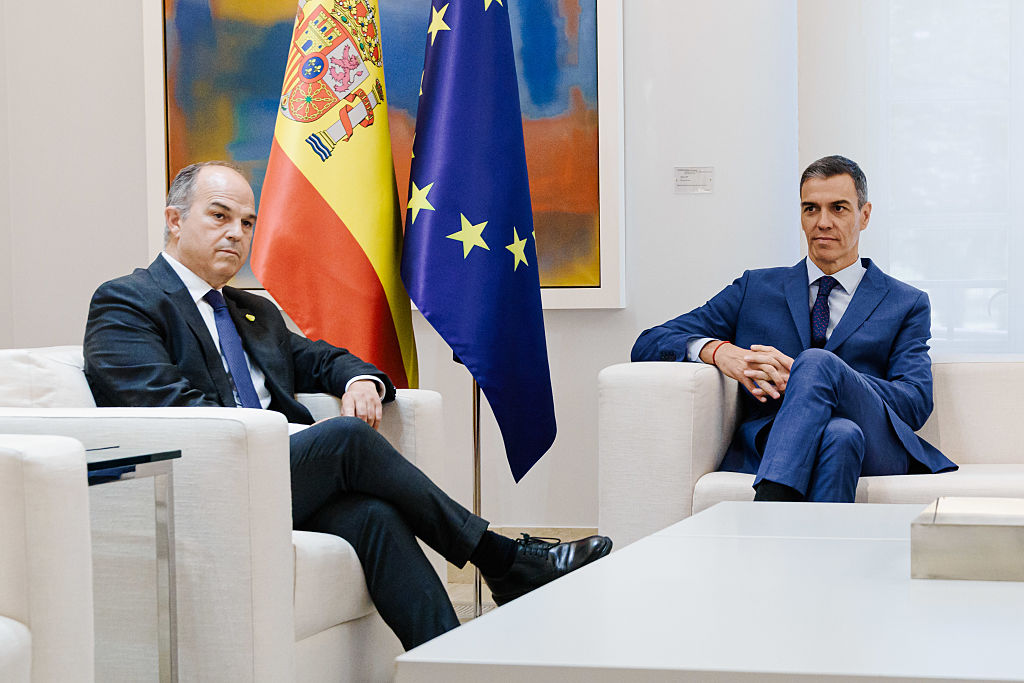 Sánchez se reúne el secretario general de Junts, Jordi Turull