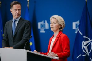 Ucrania recibirá en breve 2.000 millones de euros para reforzar su defensa con drones, anuncia Von der Leyen
