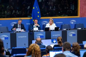 Socialistas y populares europeos sopesan bloquear el nuevo Marco Financiero Plurianual si no se mejoran las condiciones para la PAC