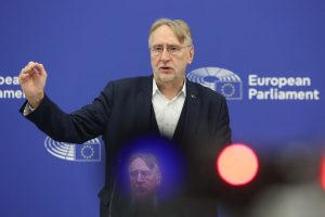 El Parlamento Europeo intentará "mejorar" el acuerdo comercial entre la UE y Estados Unidos