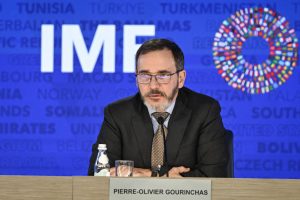 El FMI eleva la previsión de crecimiento de la Eurozona, con España en el grupo de cabeza, pese a la "elevada" incertidumbre económica