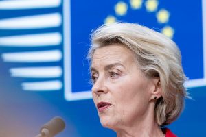 La UE tiene una base jurídica "sólida" para conceder el "préstamo de reparación" a Ucrania, dice von der Leyen
