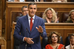 Sánchez afea a PP y Vox que votasen en Europa contra la reducción de emisiones