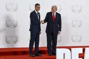 La Comisión Europea dice que responderá “apropiadamente” en nombre del bloque ante la amenaza de Trump de imponer más aranceles a España