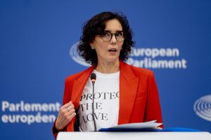 Bruselas lanza una nueva estrategia LGTBIQ, contra la incitación al odio y las terapias de conversión
