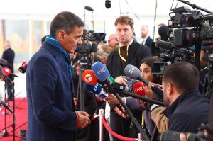 Sánchez mostrará su apoyo frente a las amenazas híbridas en la séptima reunión de la Comunidad Política Europea