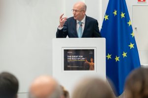 El presidente del Tribunal de Justicia de la UE arremete contra Orbán