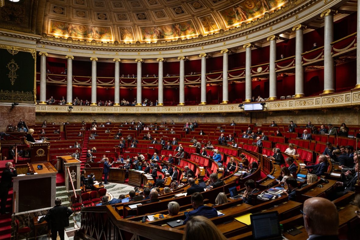 Imagen de la votación en la Asamblea Nacional francesa, el 9 de diciembre de 2025.