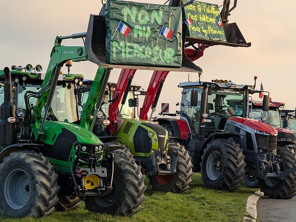 Manifestación de agricultores franceses el 13 de diciembre de 2025 contra el acuerdo comercial UE-Mercosur.