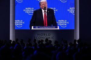 Trump afirma que ha logrado un principio de acuerdo con la OTAN sobre Groenlandia y renuncia a imponer aranceles a Europa