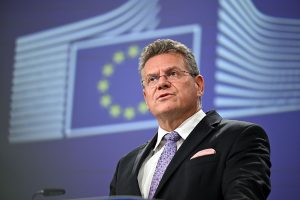 La Unión Europea busca un diálogo «más estructurado» con China