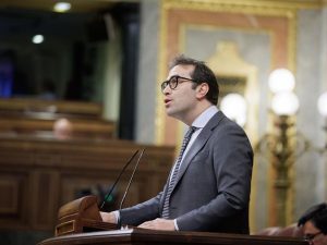 El Congreso convalida el decreto anticrisis con 175 votos a favor y la abstención del PP y Podemos