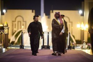 Zelenski acuerda cooperar en defensa con los Emiratos Árabes Unidos, Arabia Saudí y Catar durante su gira por el Golfo