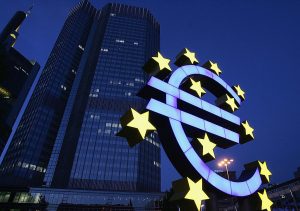 El BCE mantiene los tipos de interés por sexta vez consecutiva en un contexto de tensiones geopolíticas
