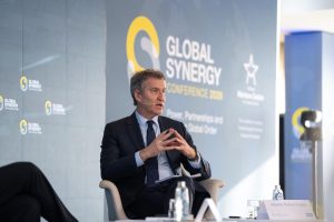 Feijóo: “U ocupamos nosotros Mercosur o lo ocupan los chinos”