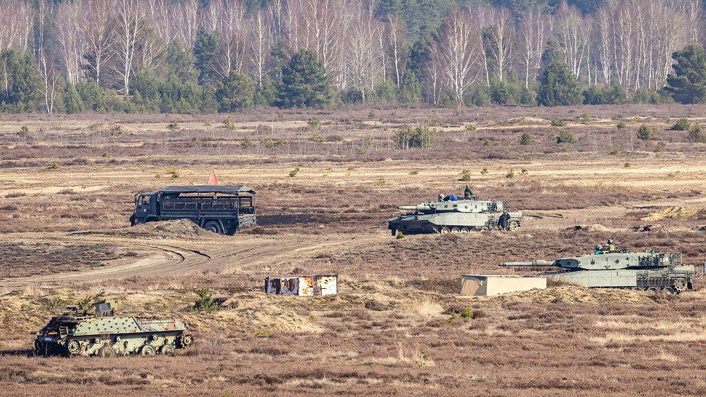 En el foco de las negociaciones está un instrumento de emergencia, denominado EMERS, que levantaría todas las restricciones transfronterizas y daría al ejército acceso prioritario a las infraestructuras y al transporte.