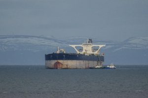 La UE, firme tras el levantamiento de las sanciones petroleras contra Rusia por parte de EE. UU. y Reino Unido