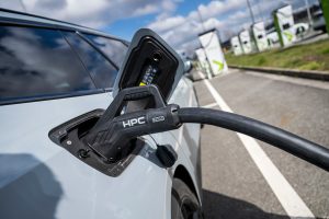 Los socialistas europeos quieren objetivos más ambiciosos para electrificar los vehículos de empresa