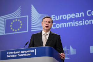 La UE flexibiliza las normas presupuestarias ante la «turbulencia» provocada por la guerra con Irán