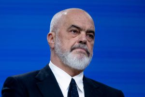 Nuevo obstáculo para la adhesión de Albania a la UE por los planes del yerno de Trump para un complejo turístico