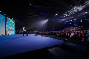 La conferencia sobre la reconstrucción de Ucrania comienza sin Zelenski