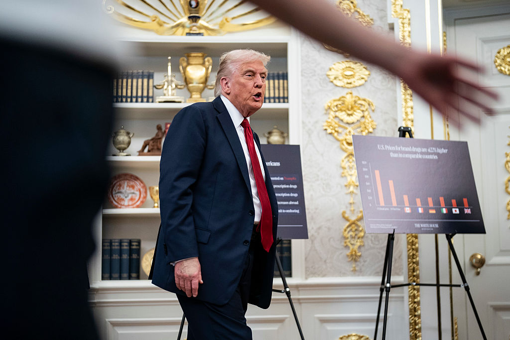 Los pacientes y el sector de los genéricos instan a la UE a reaccionar ante las amenazas de Trump sobre los precios de los medicamentos