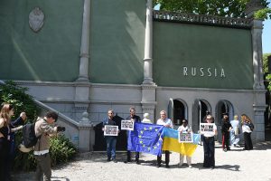 La Comisión recomienda suspender la financiación de la Bienal de Venecia tras el regreso de Rusia