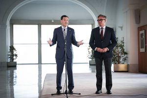 La derecha y la extrema derecha gobernarán Andalucía, la región más poblada de España