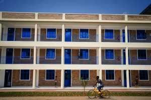 Algunos Gobiernos de la UE estudian crear centros de retorno de migrantes en Ruanda