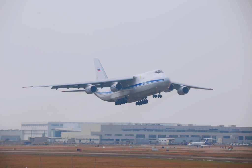 Rusia utiliza una «flota fantasma aérea» para abastecer a sus fuerzas en África