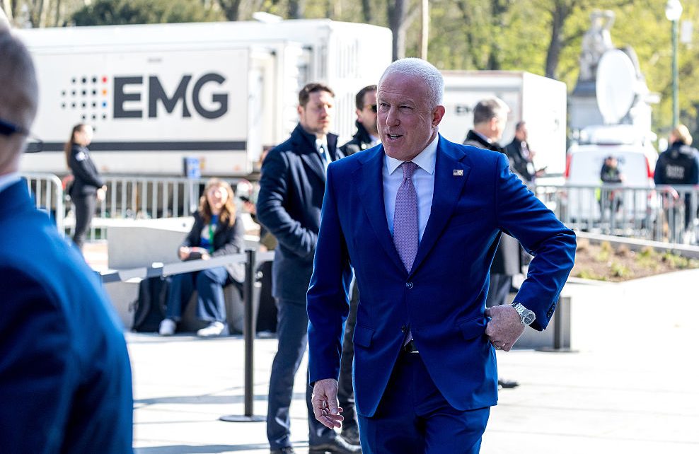El embajador de EE. UU. en Bélgica condena la suspensión de un académico en el caso Arday
