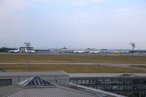 El aeropuerto de Leipzig, objeto de un incidente tras una alarma por un dron con explosivos