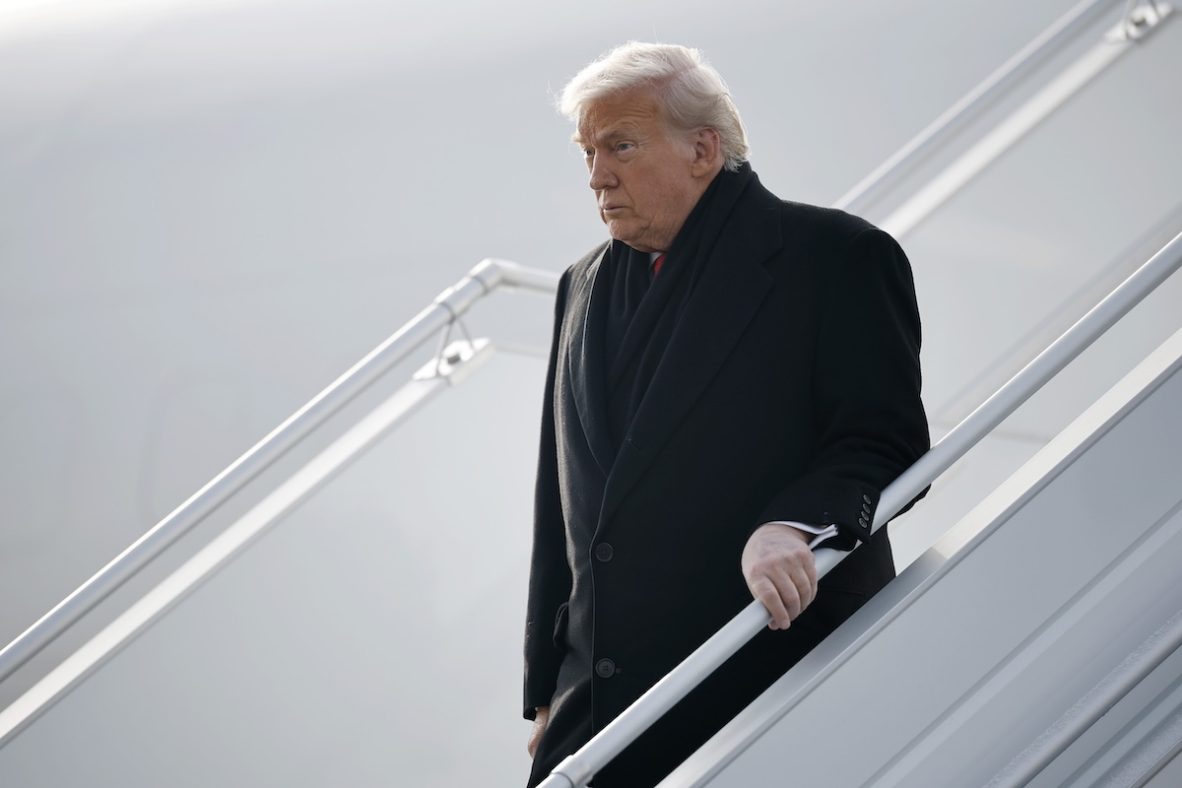 Trump afirma que Dinamarca concederá a EE. UU. el «control permanente» sobre la seguridad de Groenlandia