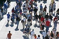 crowd_outdoor_isp.jpg
