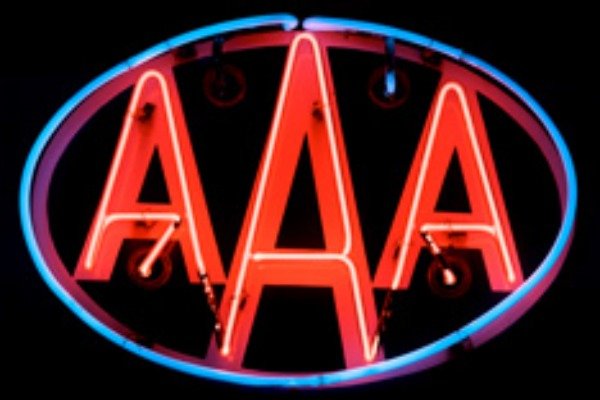 La Commission défend sa proposition pour une suspension des activités des agences de notation