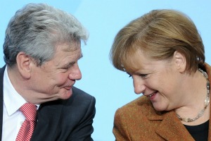 Le nouveau président allemand promet de rester loyal à Mme Merkel 