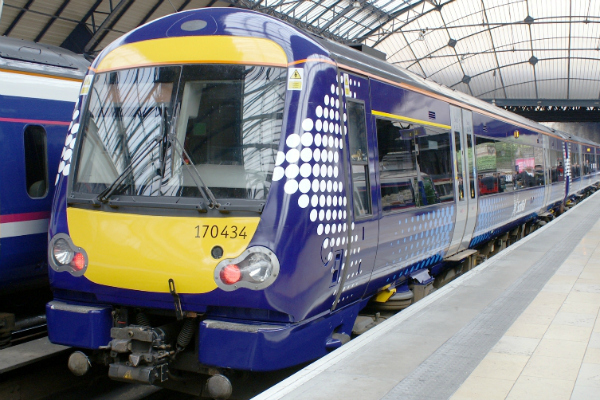 La Grande-Bretagne suspend un accord relatif à une franchise ferroviaire