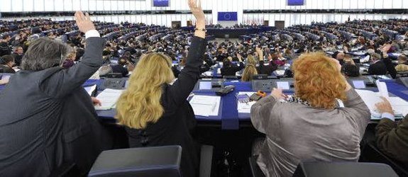 Guerre de tranchées hongroise au Parlement européen