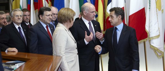 L’UE repousse l’aide concrète à la Grèce