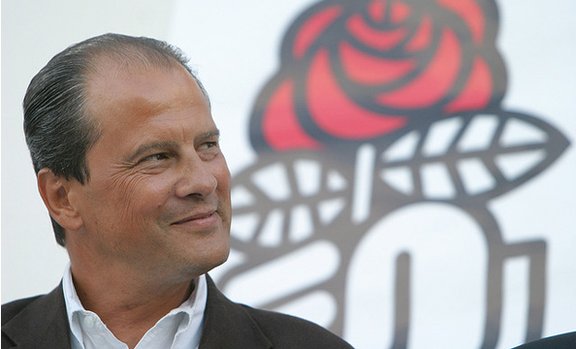 Le PS prêt à en découdre avec les conservateurs européens