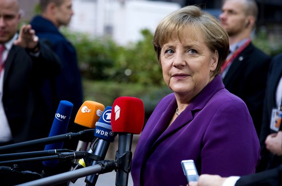 Angela Merkel met la croissance à l’agenda européen